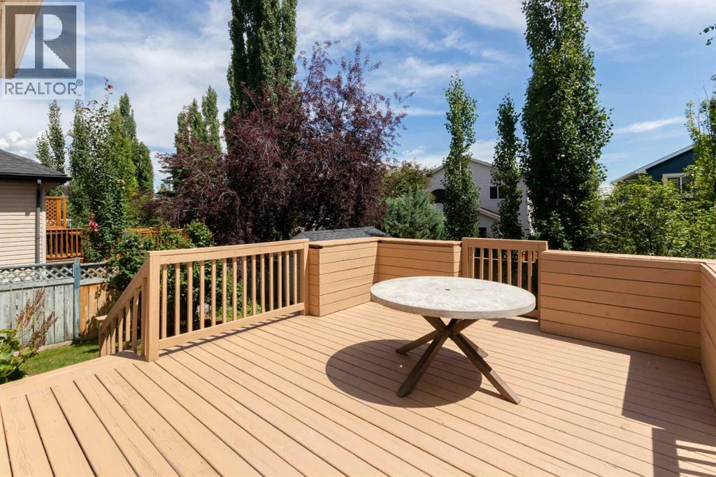 26 Rocky Ridge Heights NW