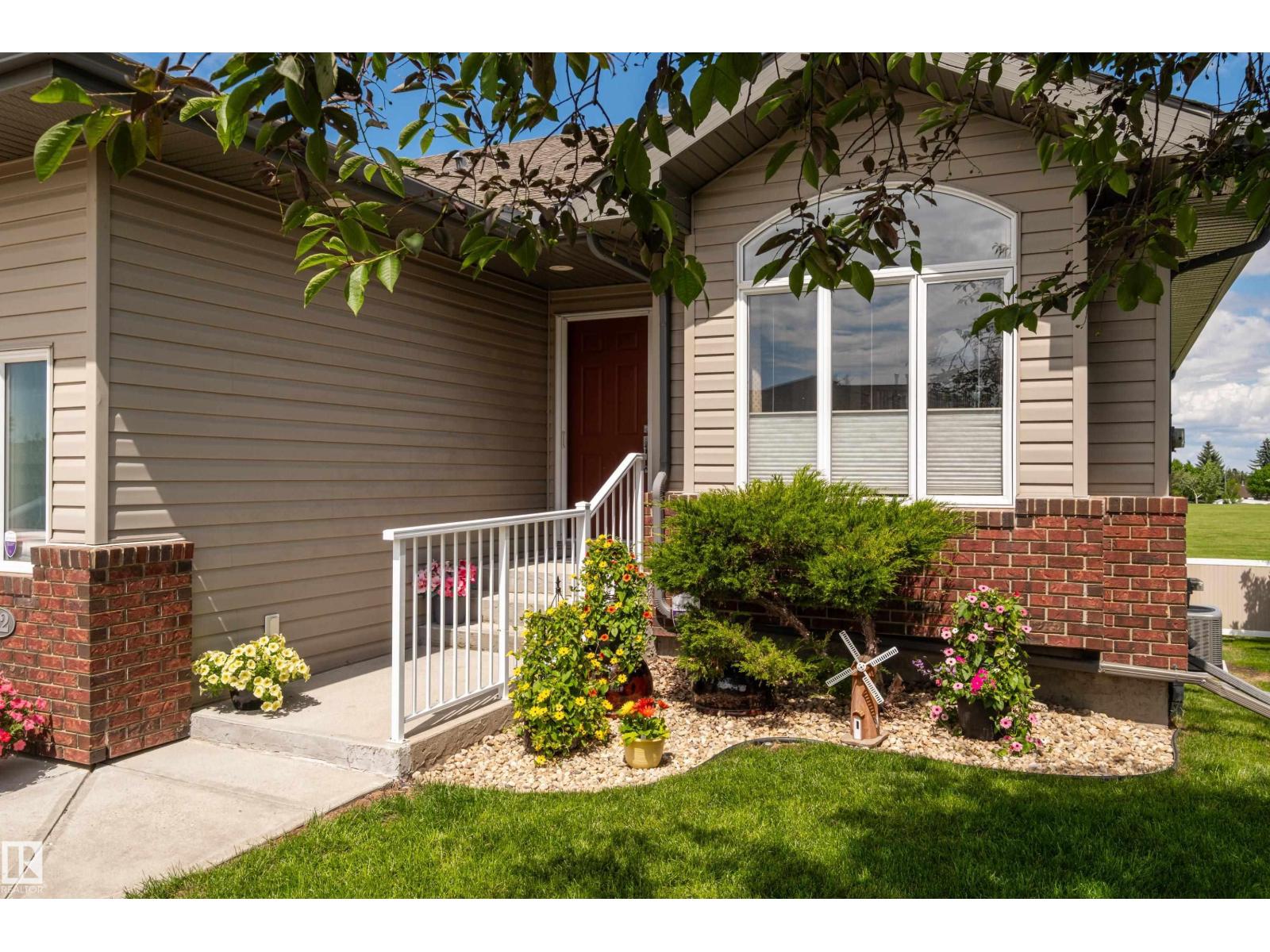 #32 18 Charlton WY
