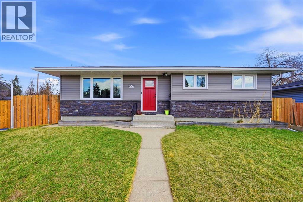 1012 Riddell Place SE