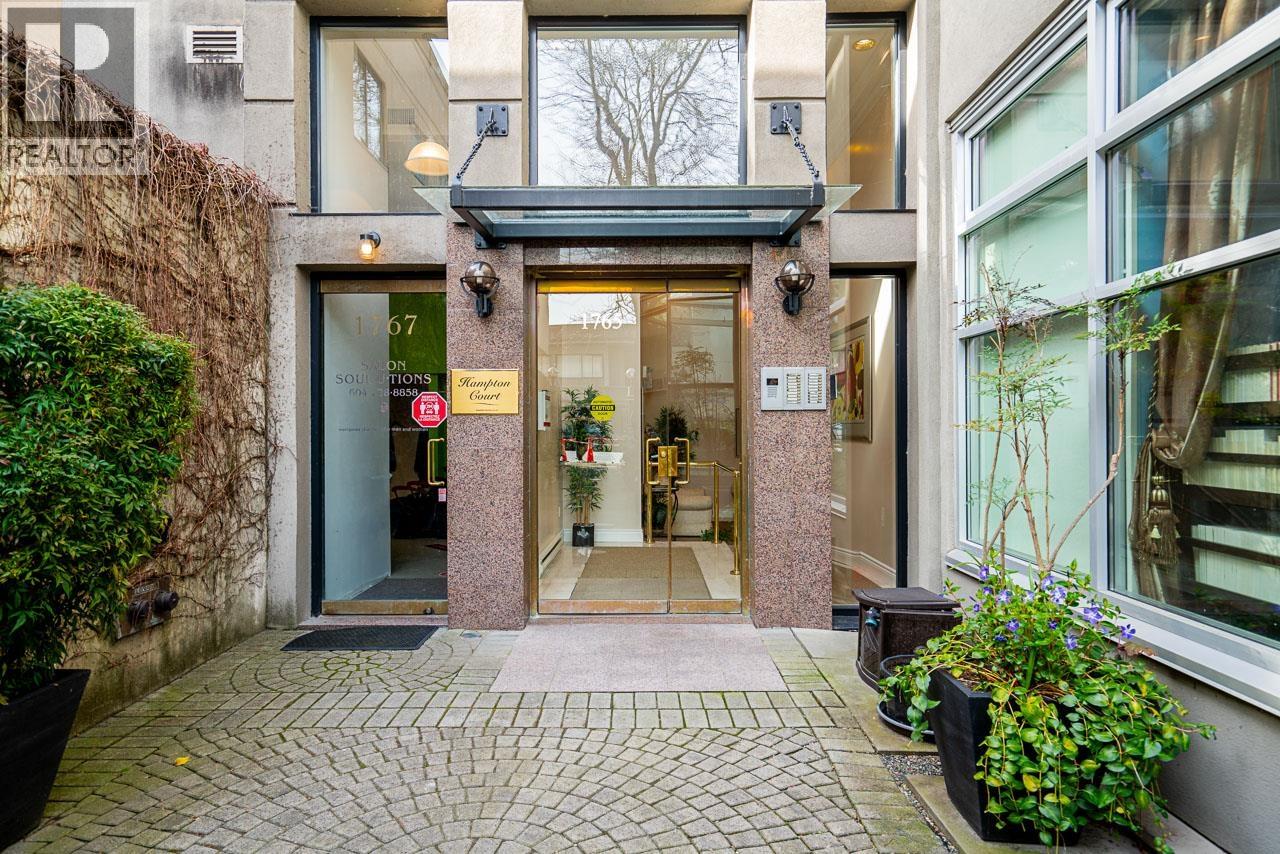 204 1765 MARINE DRIVE