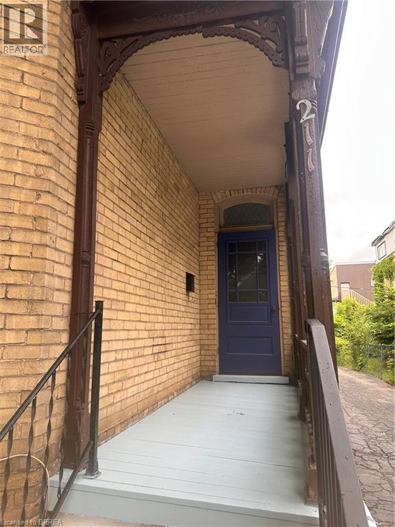 211 DALHOUSIE Street