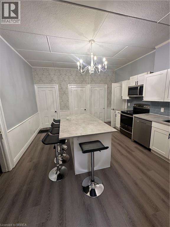 211 DALHOUSIE Street