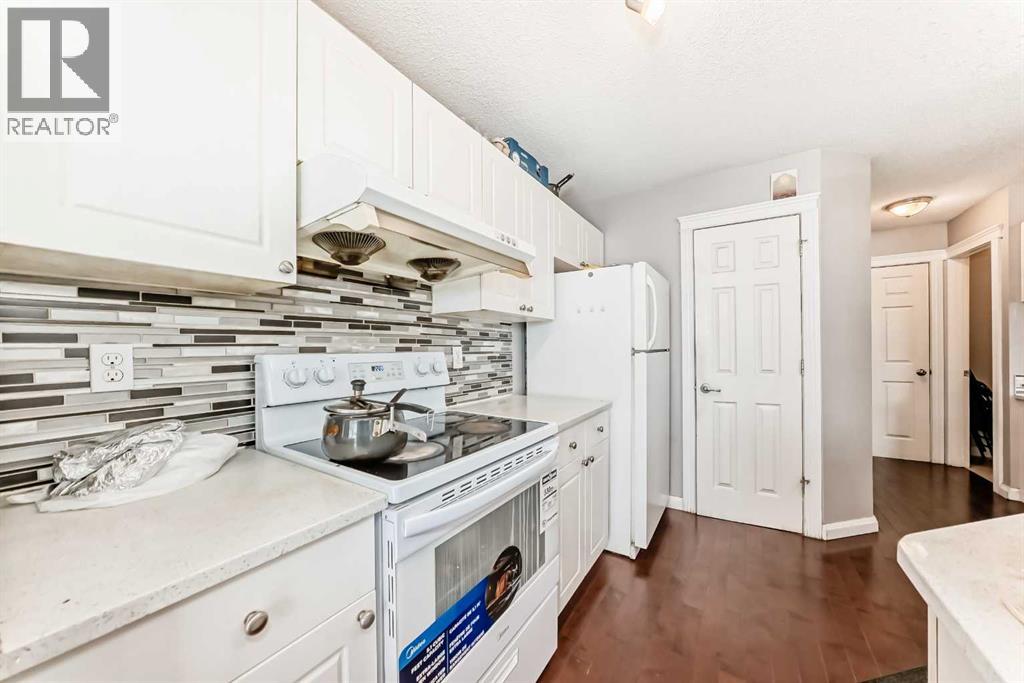 39 Saddleridge Close NE