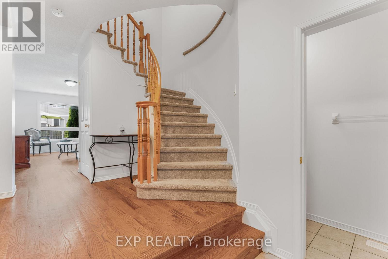 44 TOBERMORY CRESCENT