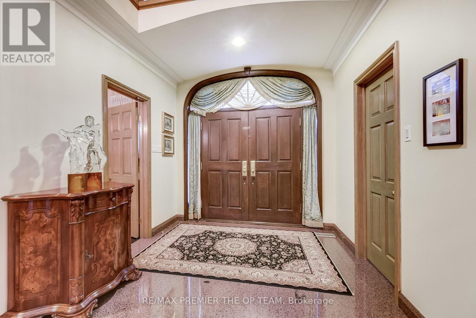 118 COWAN DRIVE