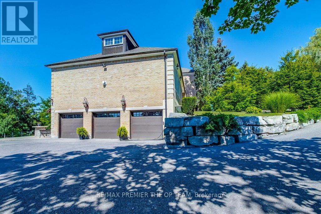 118 COWAN DRIVE