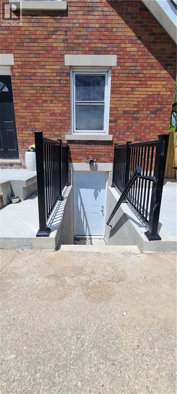 120 ELMWOOD Avenue Unit# B