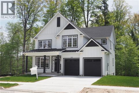 220 JEFFREY Place Kitchener ON N2C2T7