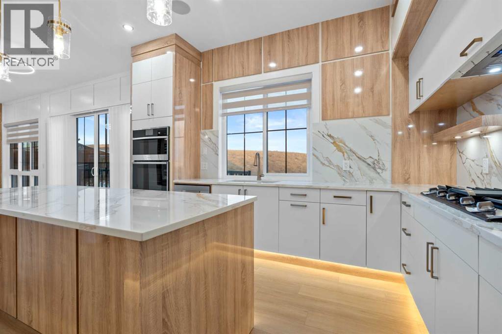 230 Royal Birch View NW