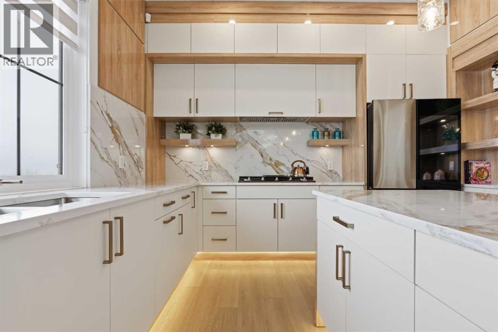 230 Royal Birch View NW