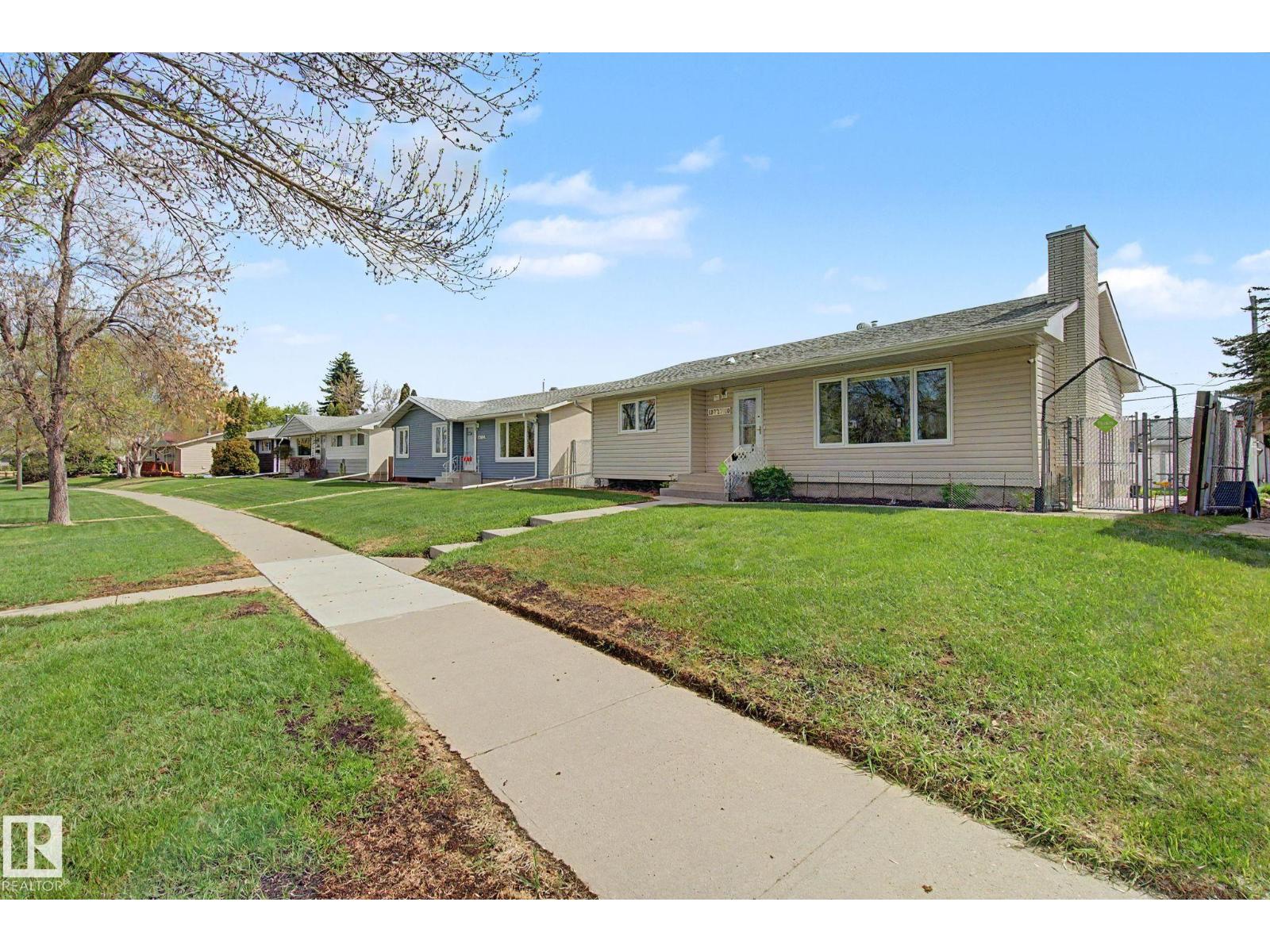 16727 80 AV NW