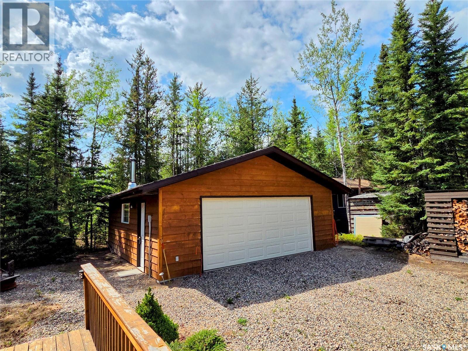 1 Beaver CRESCENT