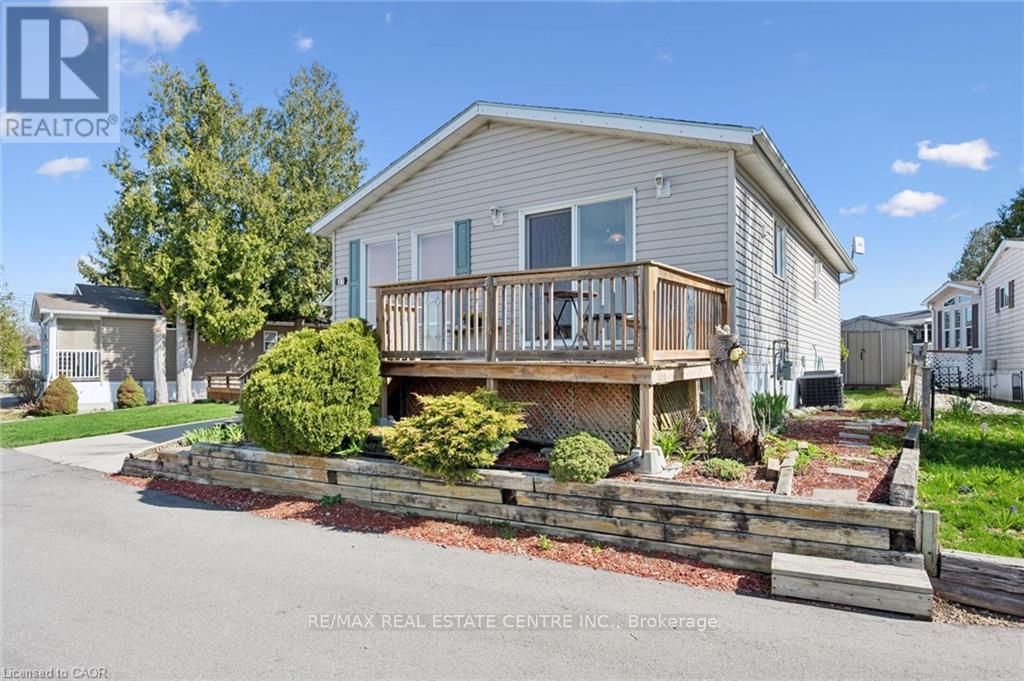 27 TRILLIUM BEACH DRIVE PVT DRIVE