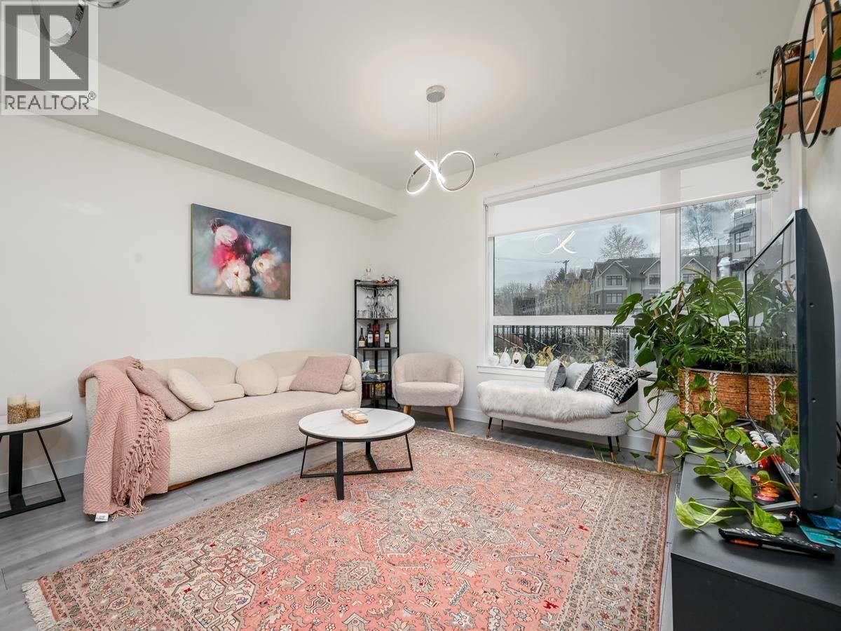 120 2035 GLENAIRE DRIVE