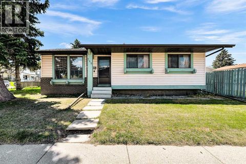 748 Aboyne Way NE Calgary AB T2A5Z4