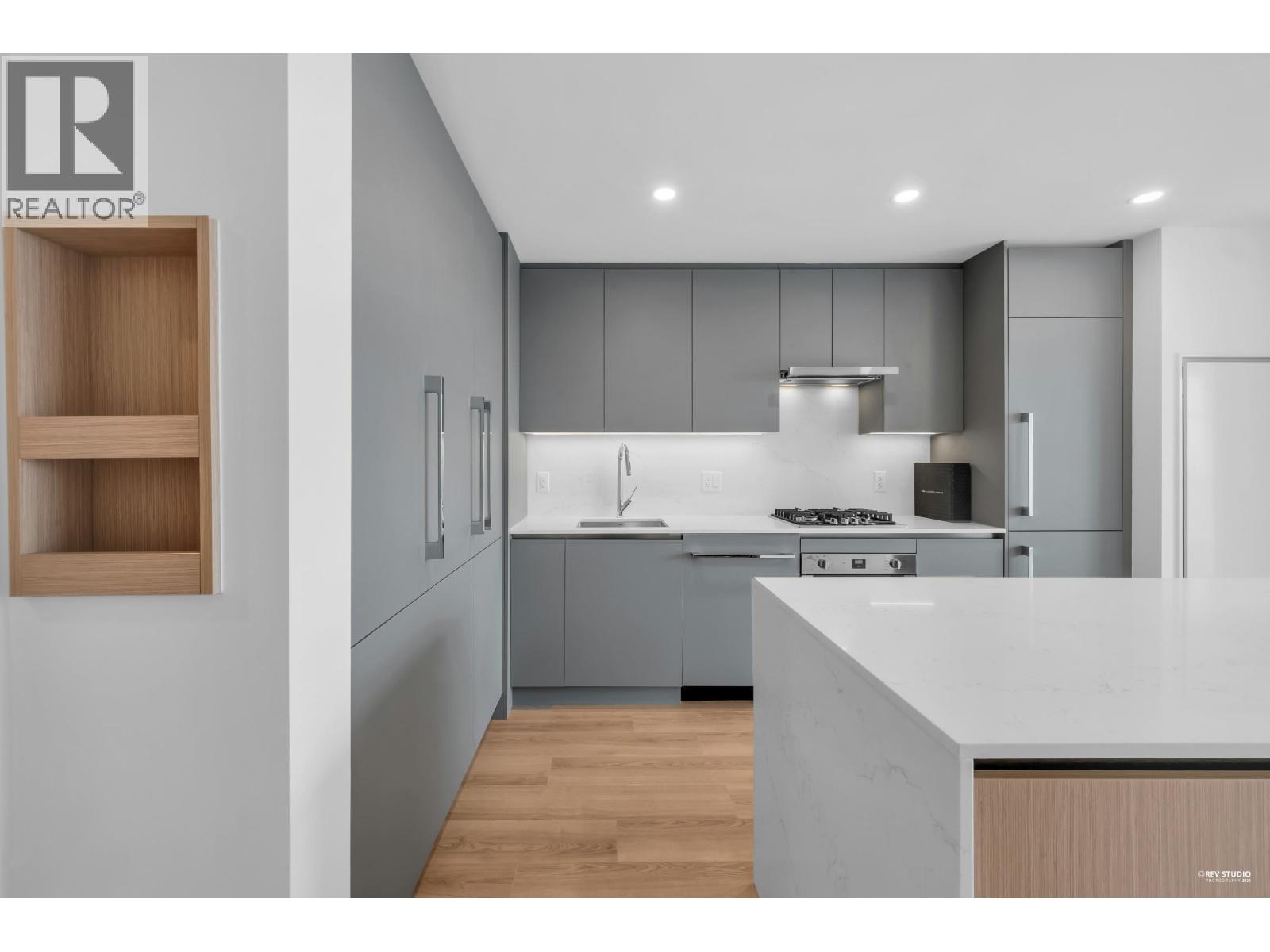 1306 5520 MCNAUGHTON ROAD