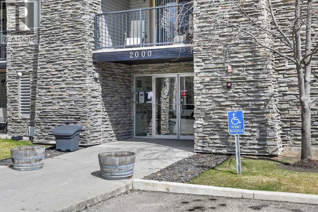 2329, 8 Bridlecrest Drive SW