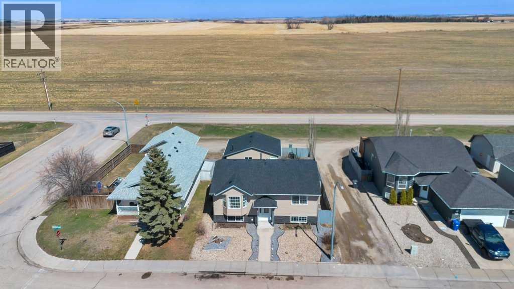 389 Strathford Crescent