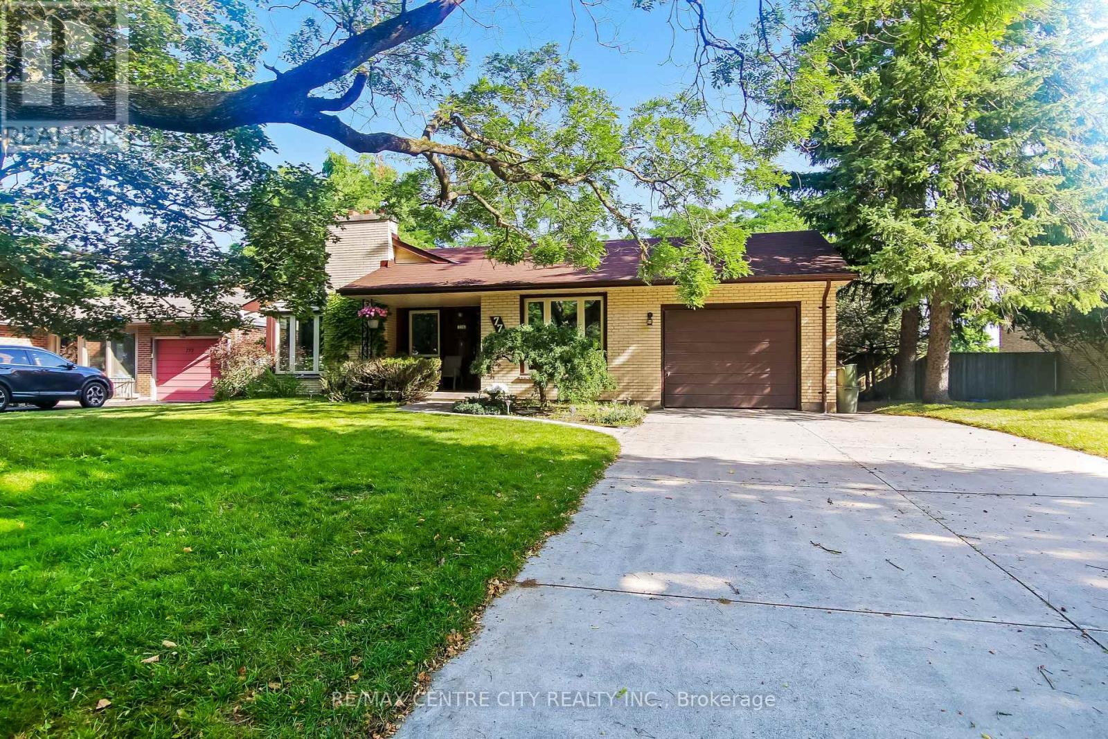 776 HEADLEY DRIVE