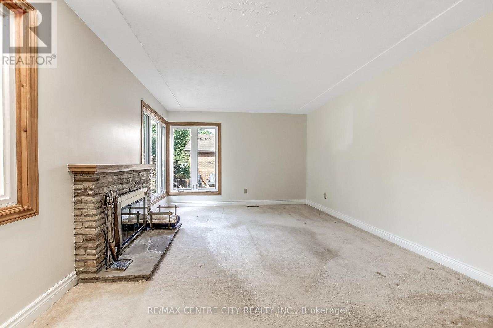 776 HEADLEY DRIVE