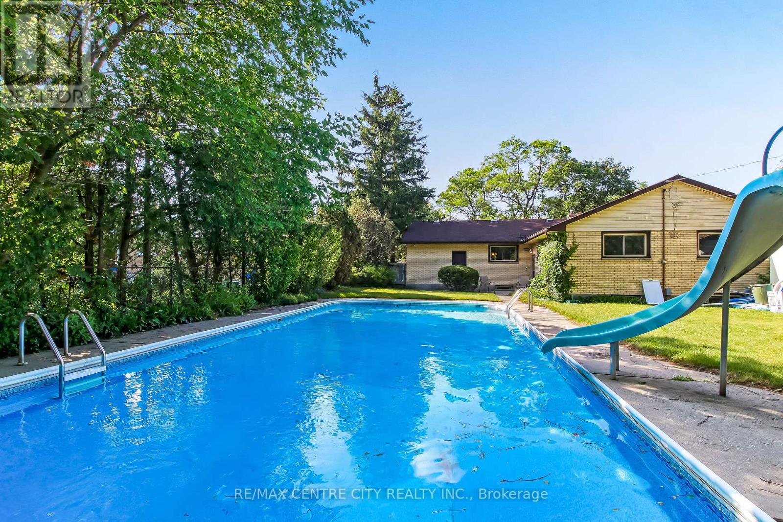 776 HEADLEY DRIVE