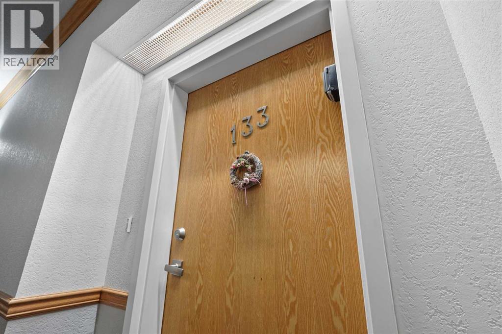 133, 2020 32 Street S