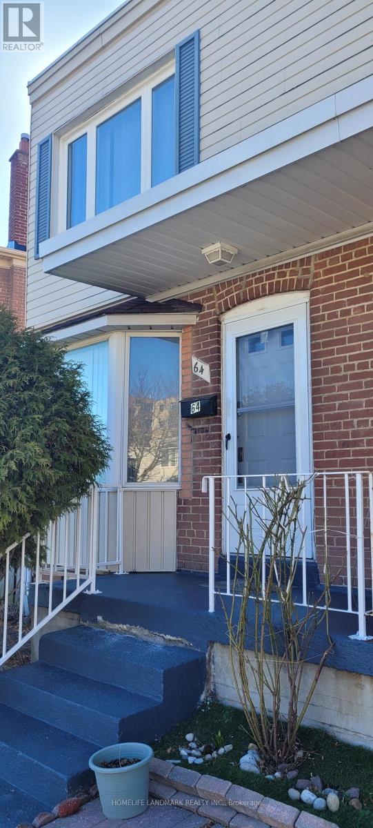 64 - 740 KENNEDY ROAD