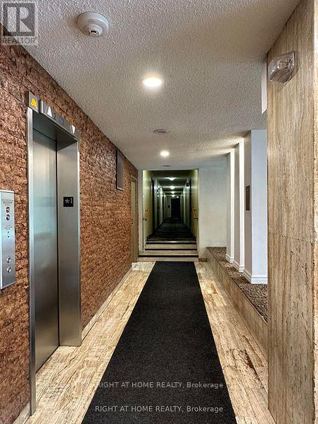 211 - 335 DRIFTWOOD AVENUE