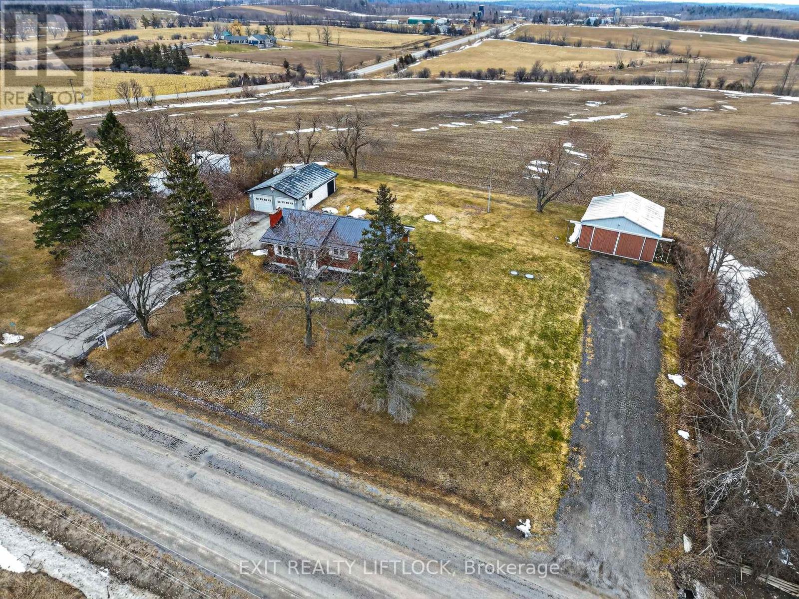 2289 BASE LINE ROAD - Photo 4