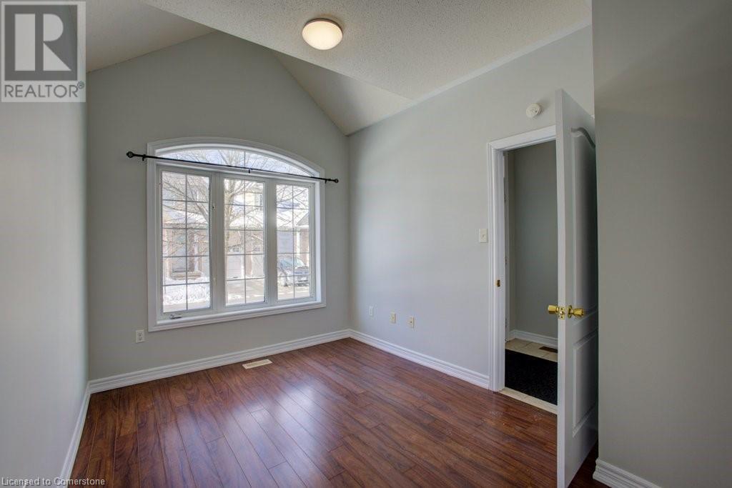 19 NIAGARA Drive Unit# 27