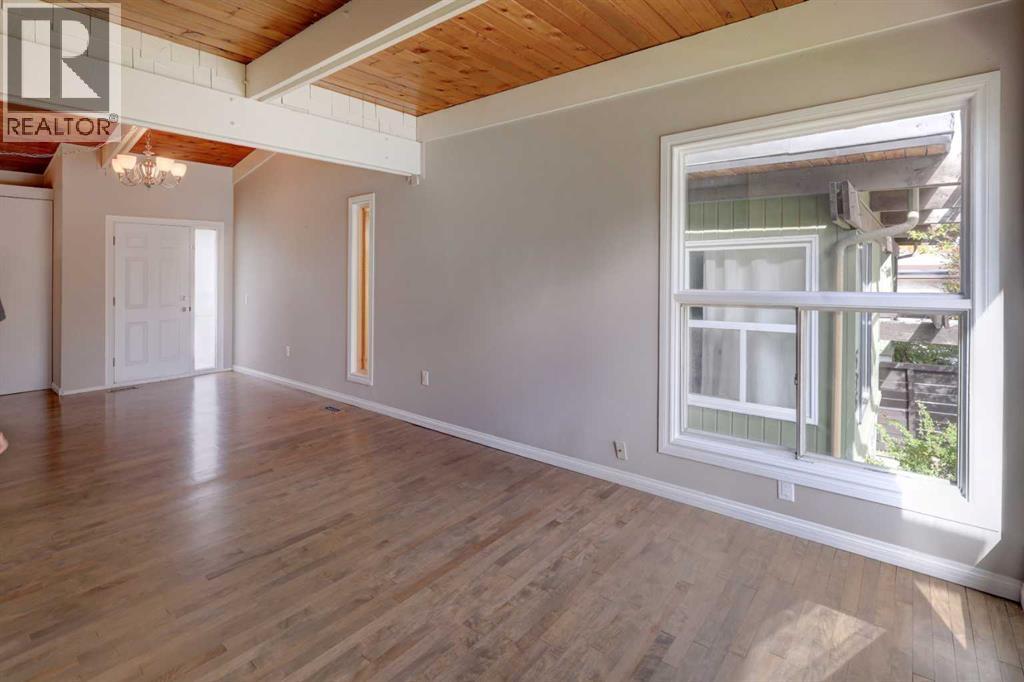 531 Sabrina Road SW