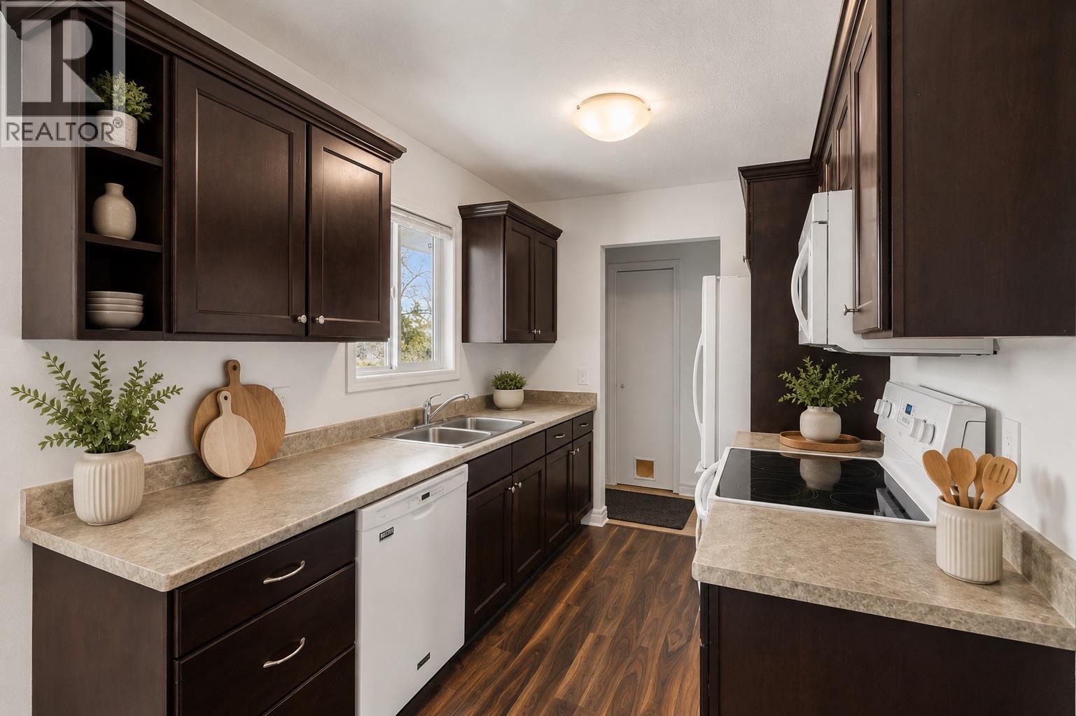 135 Woods Road Unit# 201