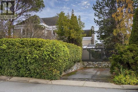 213 Mary St Victoria BC V9A3V8