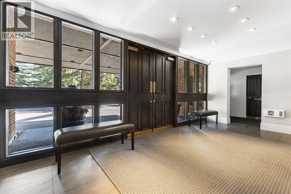 4N, 222 Eagle Ridge Drive SW