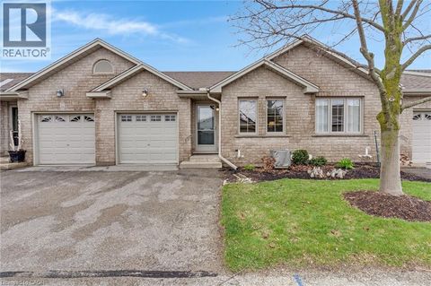 19 HANLON Place Unit# 25 Paris ON N3L4E8