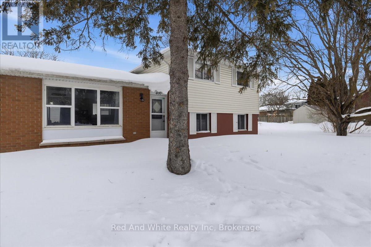 400 MIDWOOD CRESCENT