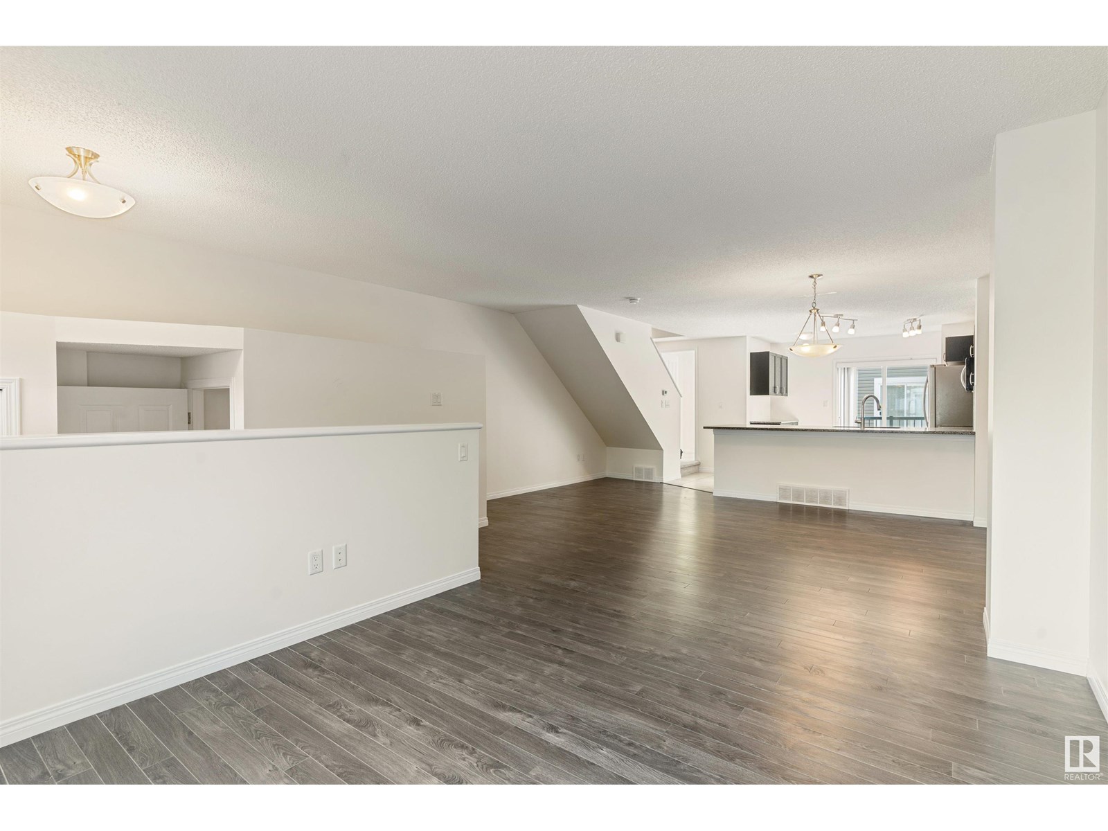 #52 1030 CHAPPELLE BV SW