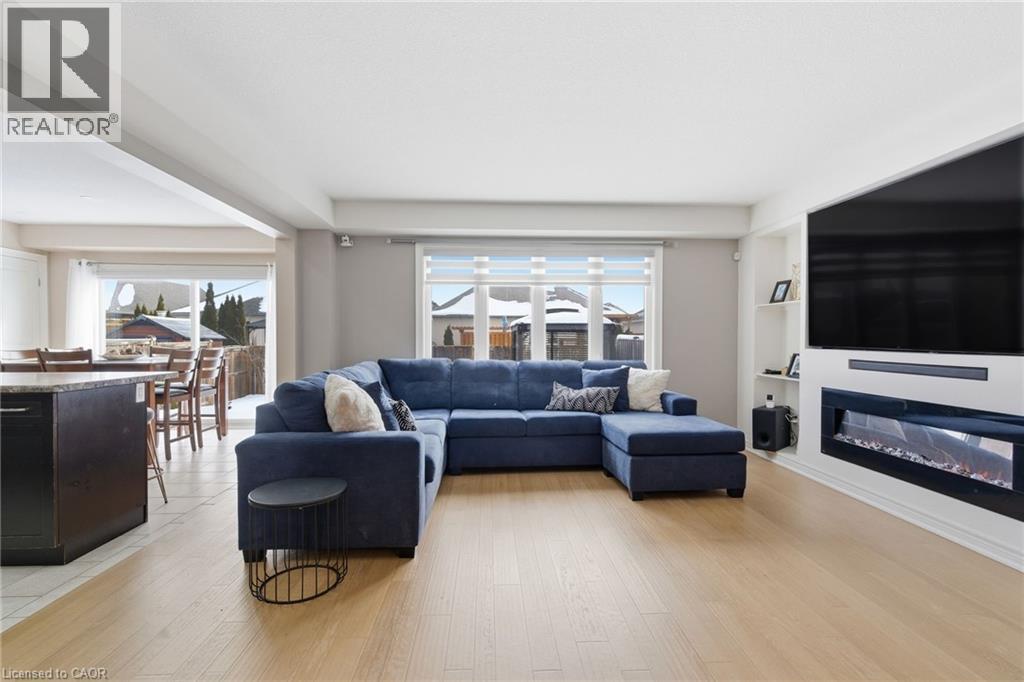 28 SILVERWOOD Avenue