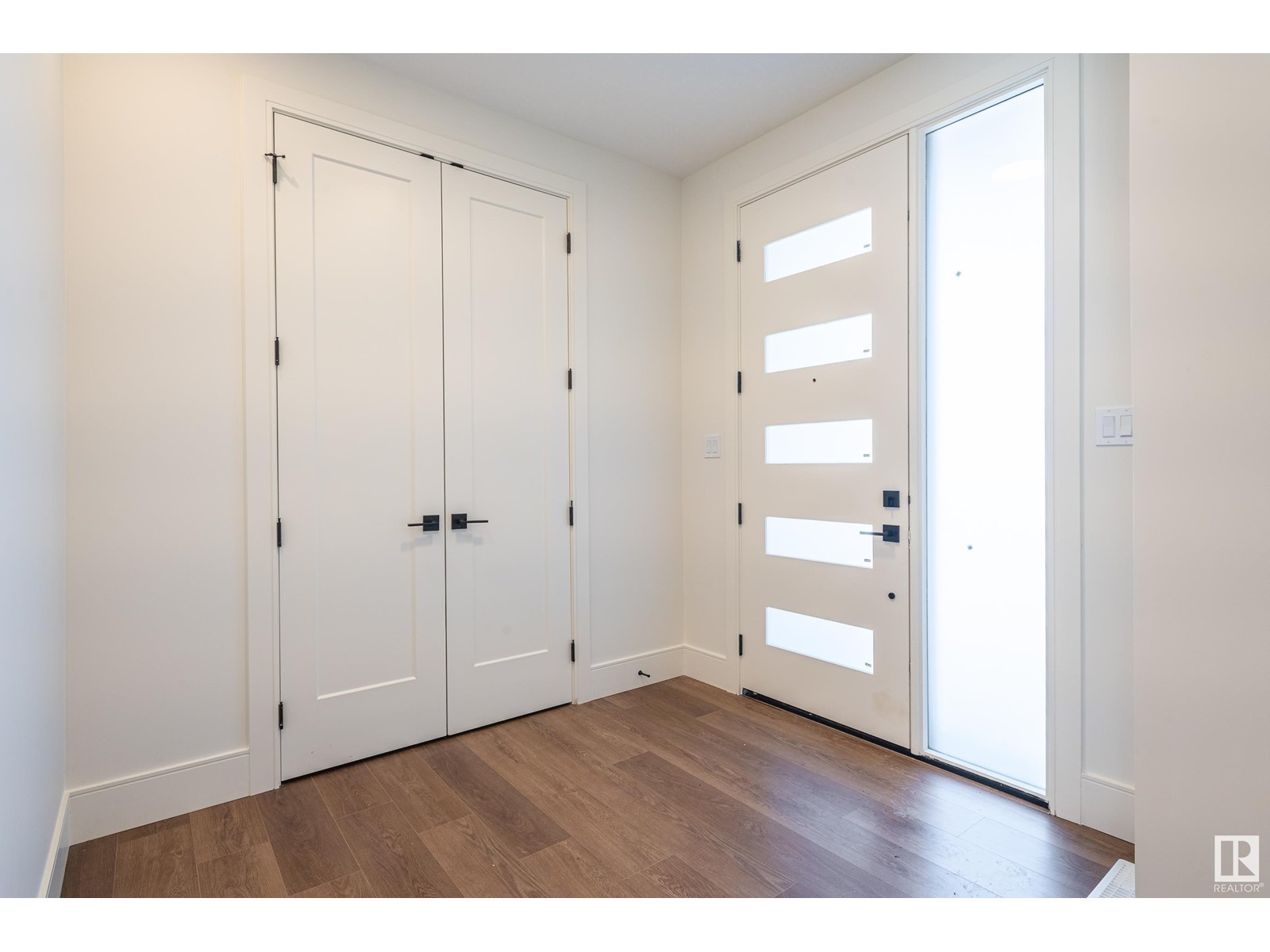 98 Edgefield Way