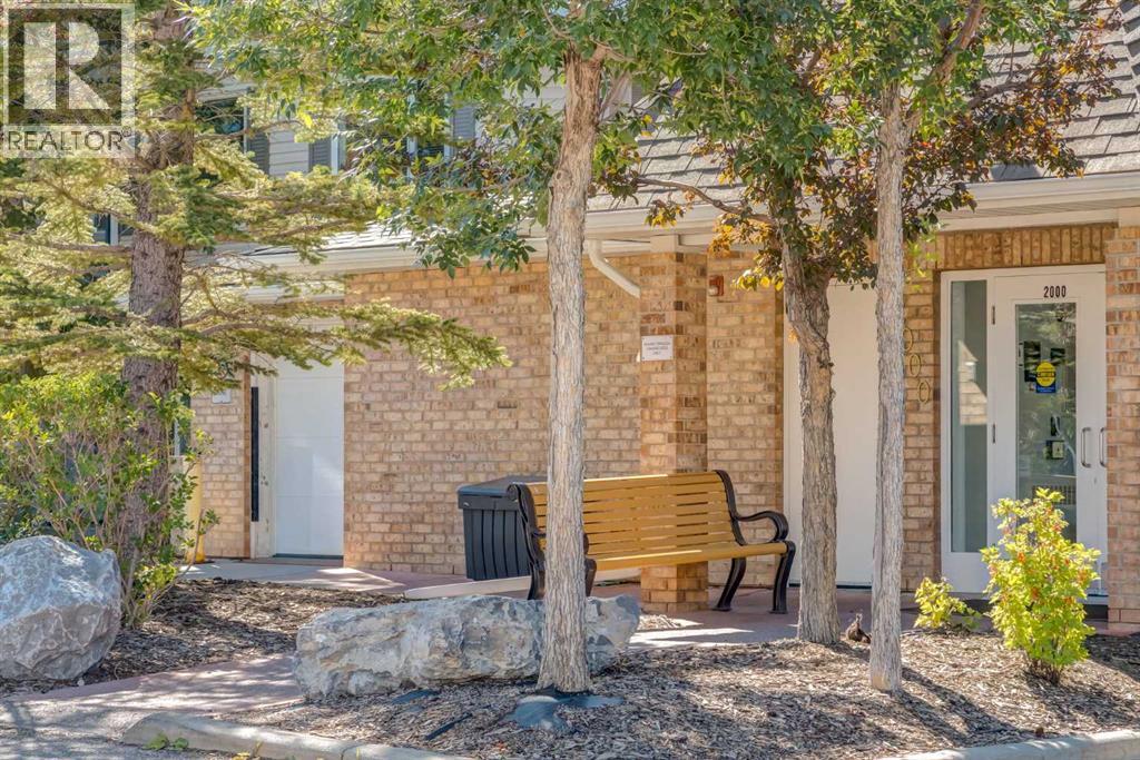 2301, 950 Arbour Lake Road NW