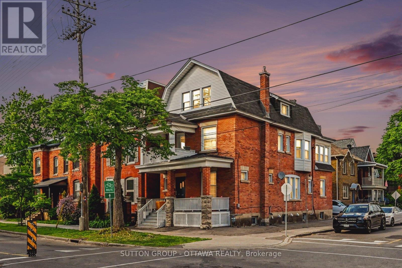 3 - 121 CARTIER STREET
