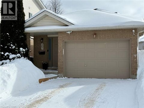267 GREY FOX Drive Kitchener ON N2E3N8