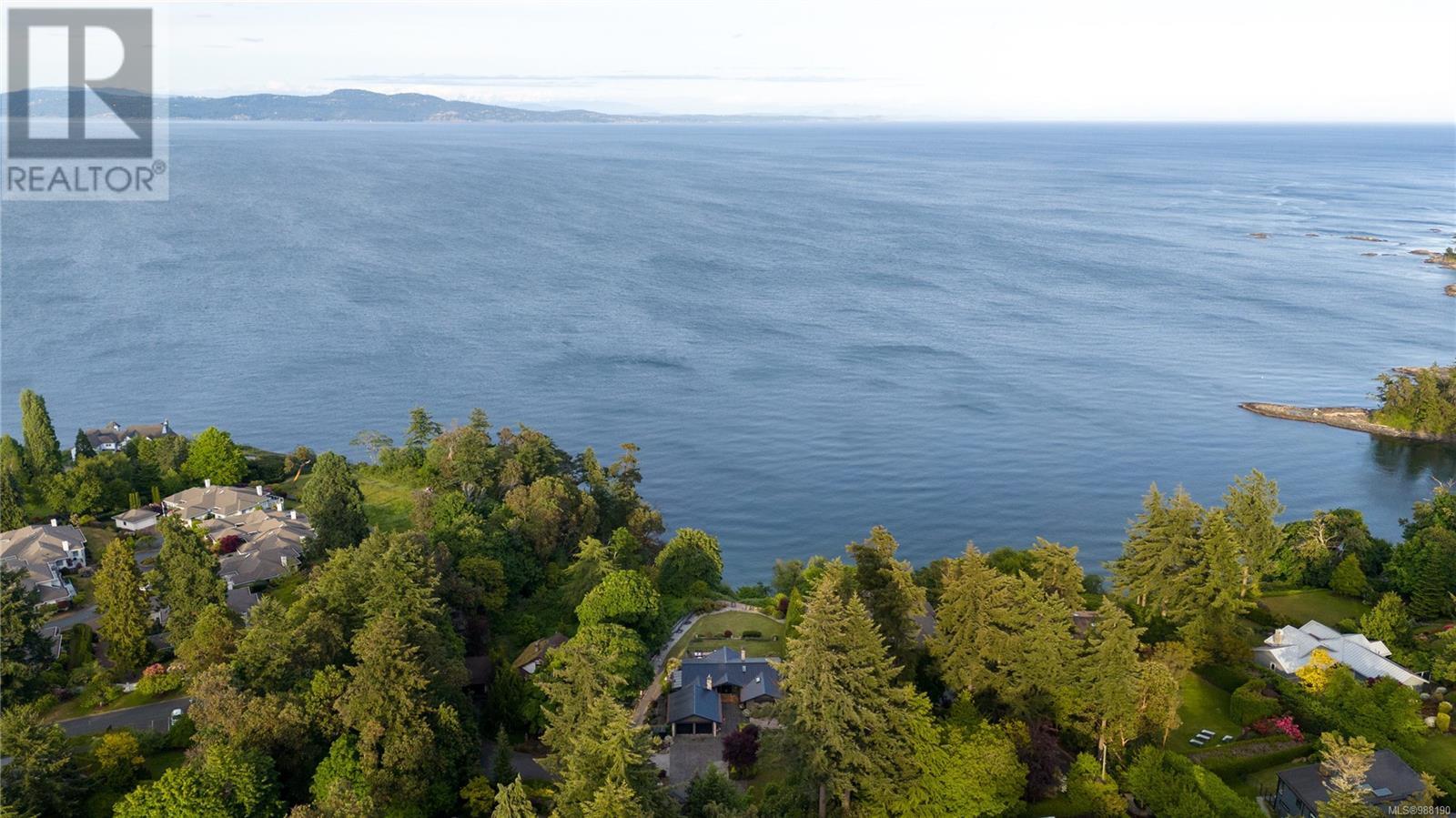 2220 Arbutus Rd