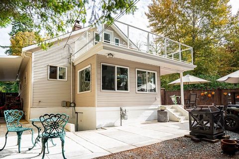 2725 GORDON AVENUE Surrey BC V4A3J2