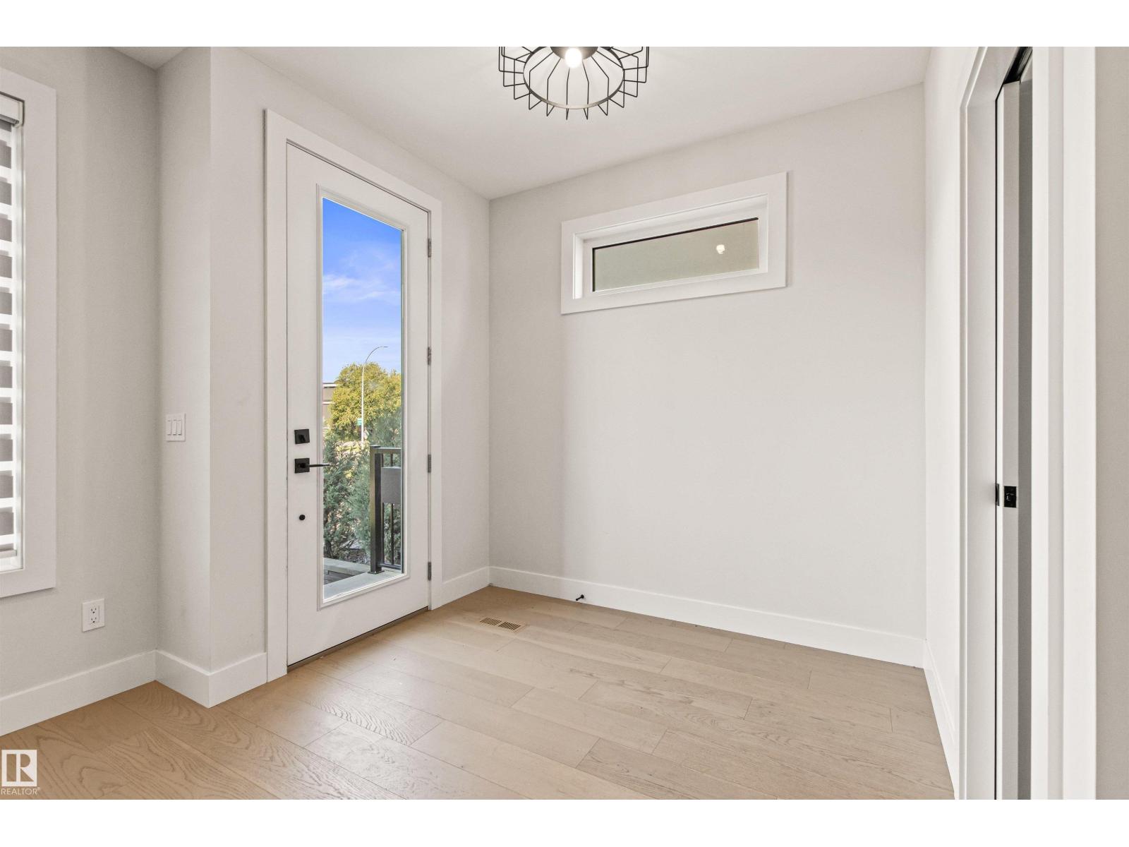 2 8343 SASKATCHEWAN DR NW