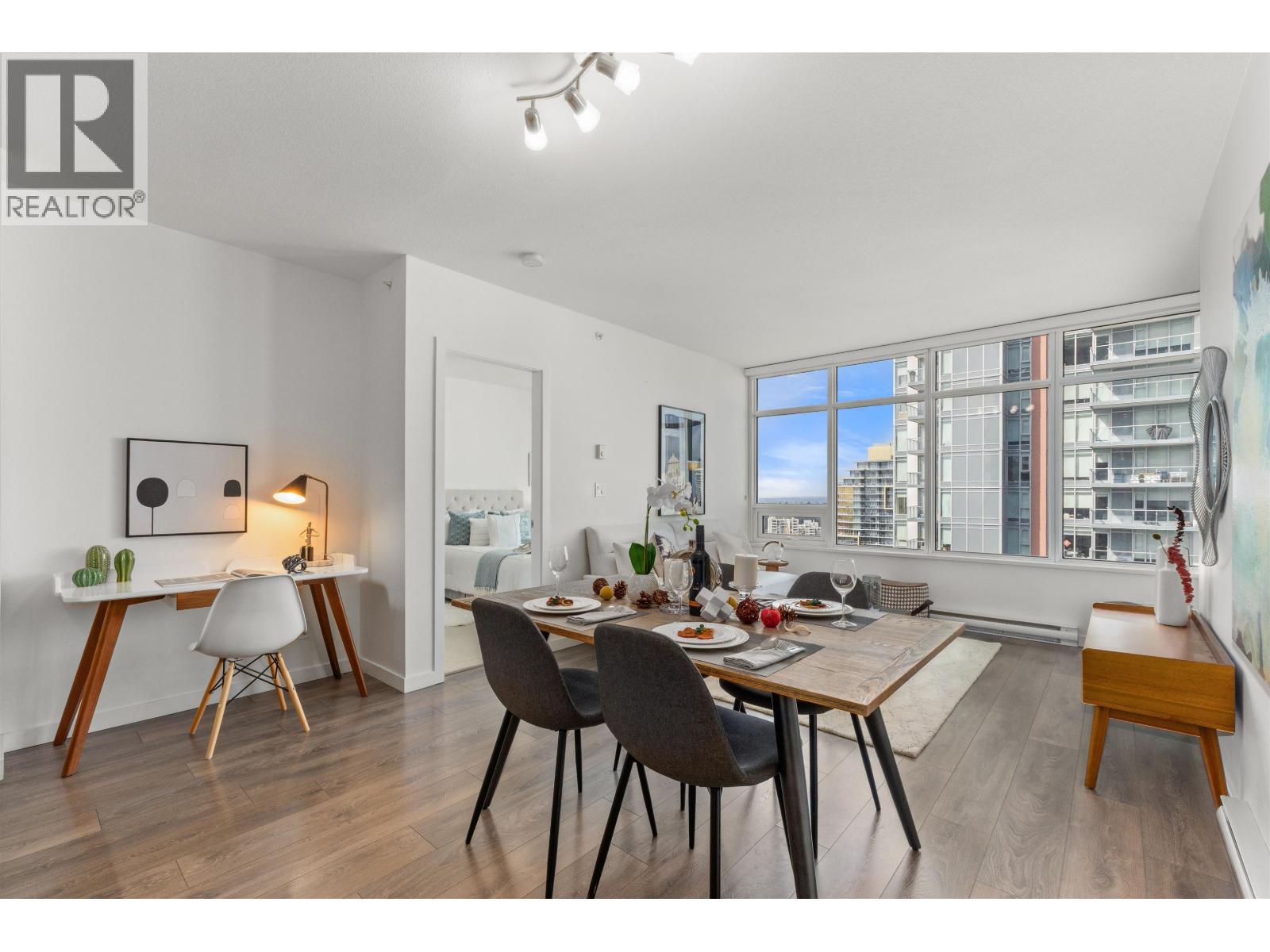 2508 6461 TELFORD AVENUE