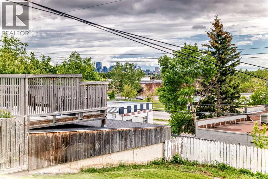 35 Collingwood Place NW