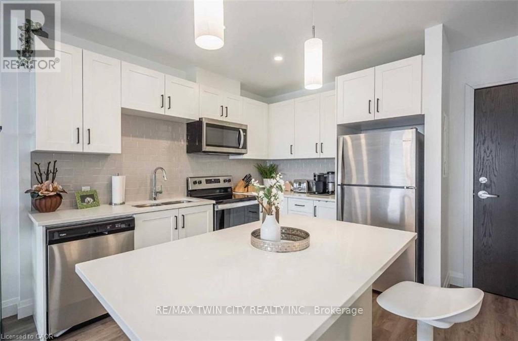 507 - 332 GOSLING GARDENS