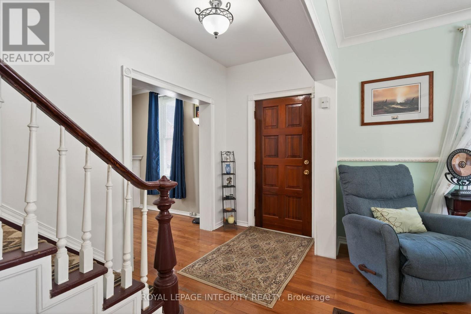 33 ROCHESTER STREET