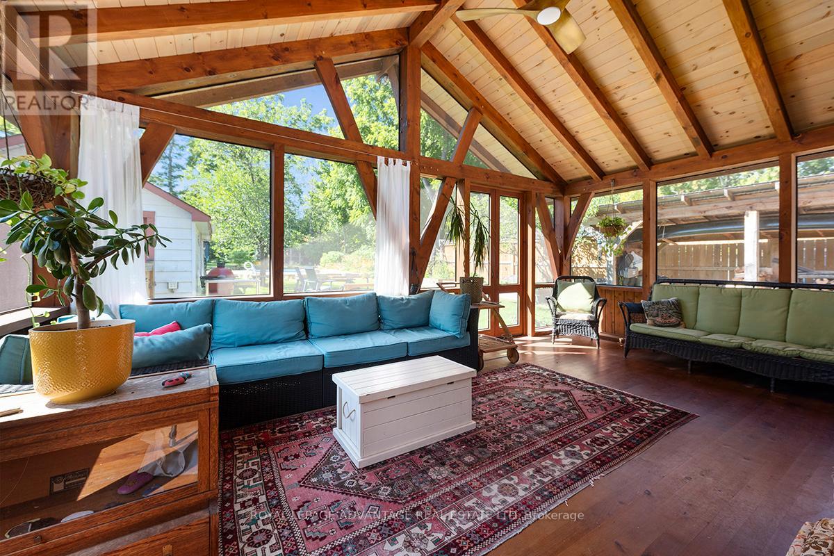 74 BECKWITH STREET E